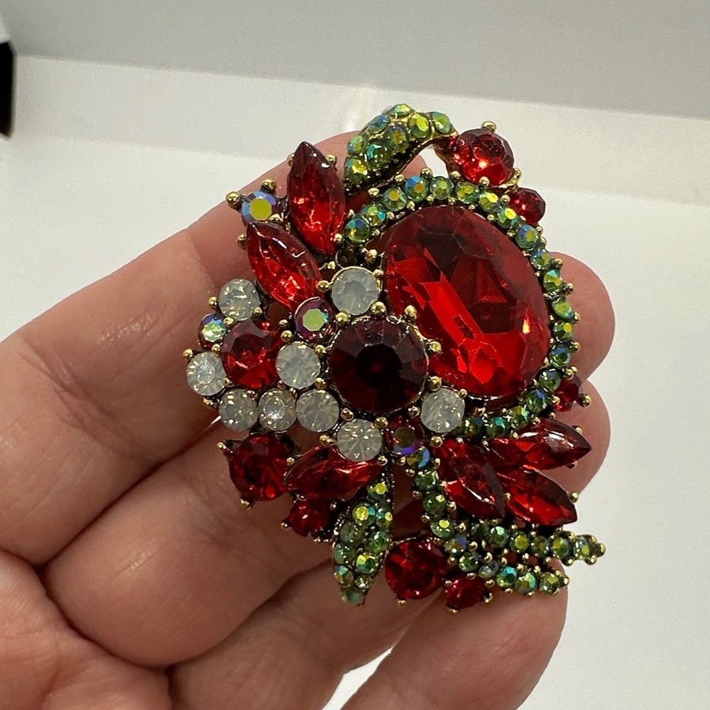 Vibrant Modern Multicolor Red Green Gemstone Brooch Sparkly Costume Jewelry - Picture 6 of 6